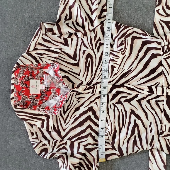 🆕️ Julie Brown Rizzo Animal Print Long Sleeve Button Down Dress SIZE: 4 - Picture 10 of 16